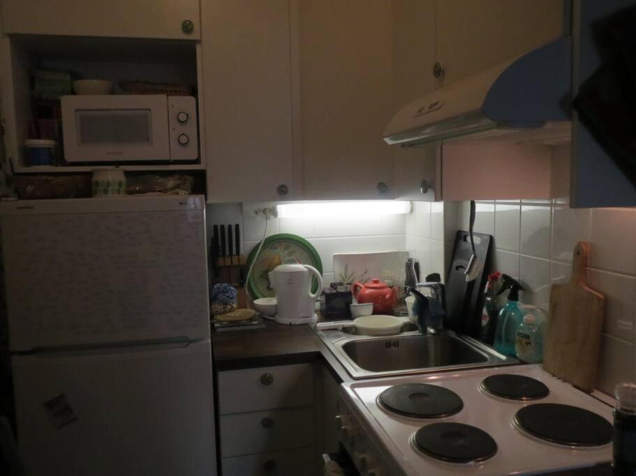 Cosy With Great Location Apartment *